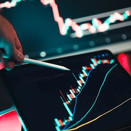 Cima Valfinex - Equipo de expertos en criptomoneda